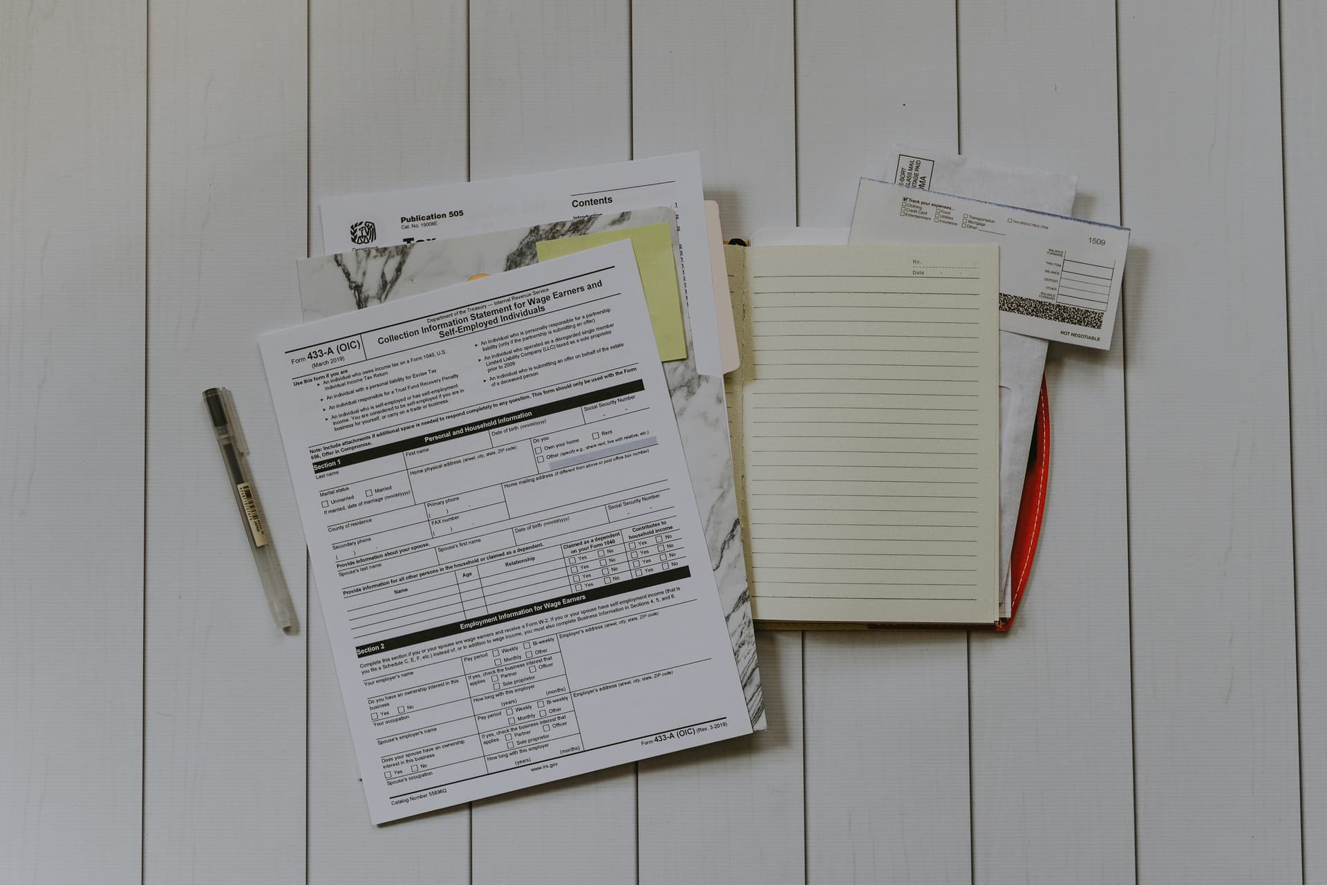 When Do I Need to Issue 1099 Forms to Contractors?